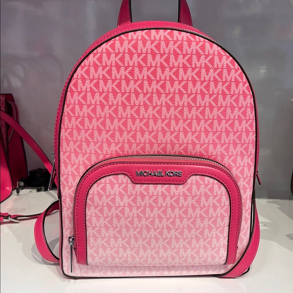 Michael Kors Jaycee Medium Ombré Signature Logo Backpack
Dragonfruit
NWT